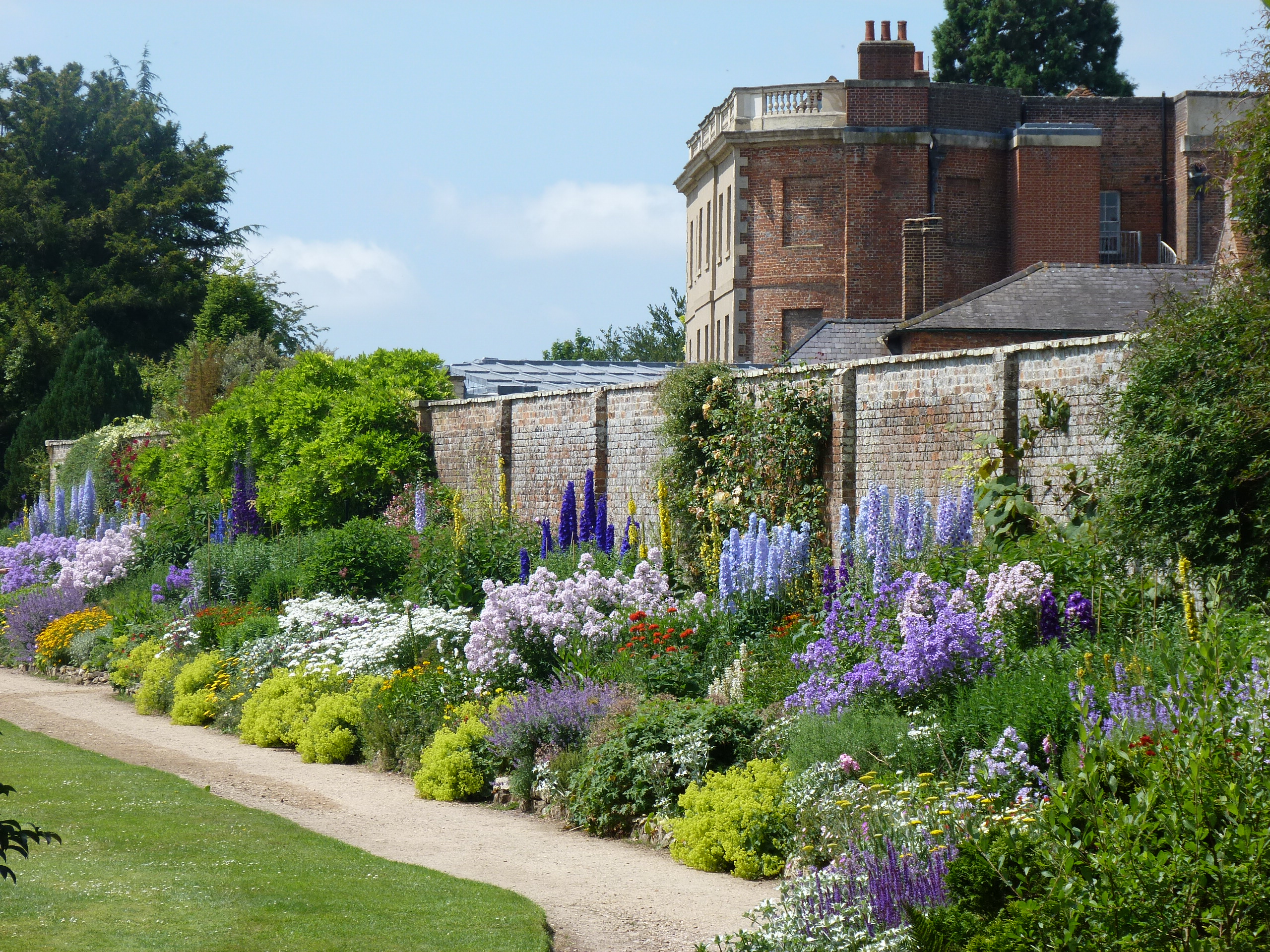 Waterperry-Gardens-Oxford.JPG